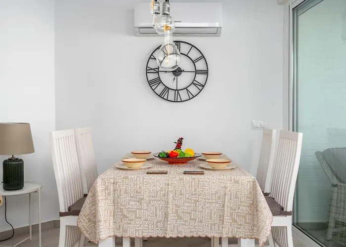 Appartement Torreblanca With Pool By Costarentals - Ref 10